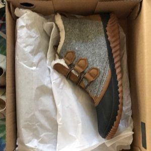 Sorel Boots Out N About Plus size 10.5
